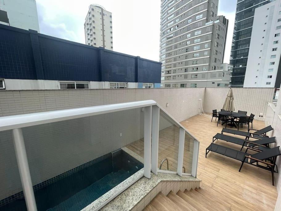 Apartamento 4 Suites, Piscina Exclusiva, Barra Sul, B.camboriu