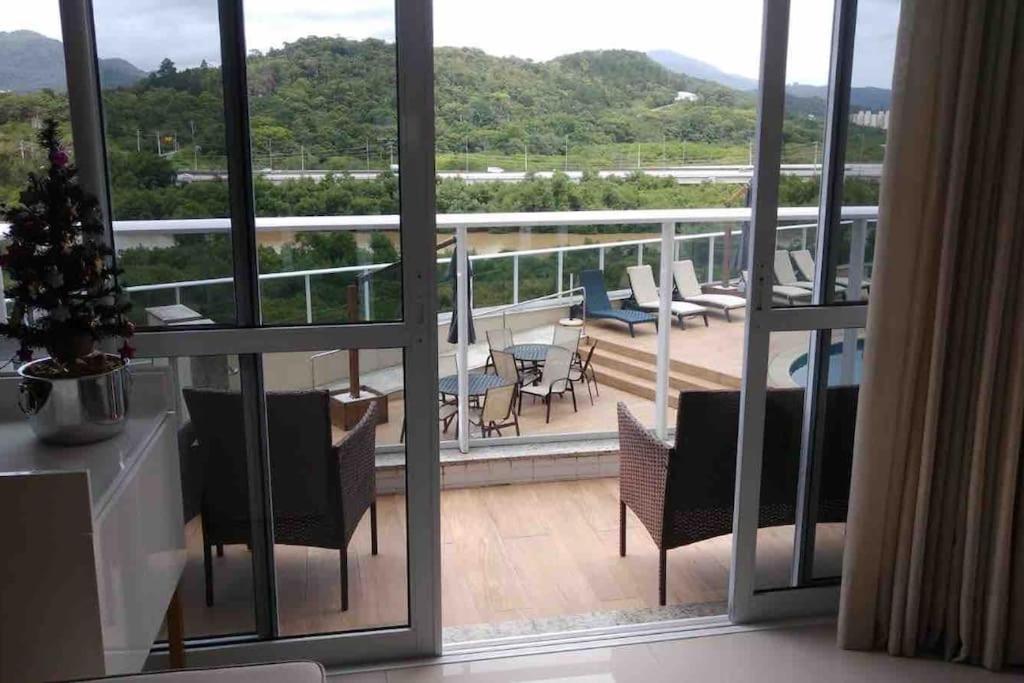 Apartamento 4 Suites, Piscina Exclusiva, Barra Sul, B.camboriu *