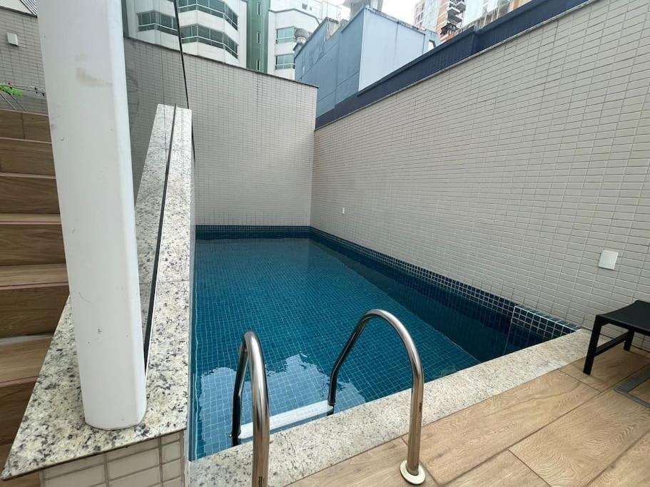 4 Suites, Piscina Exclusiva, Barra Sul, B.camboriu Apartamento Balneario Camboriu
