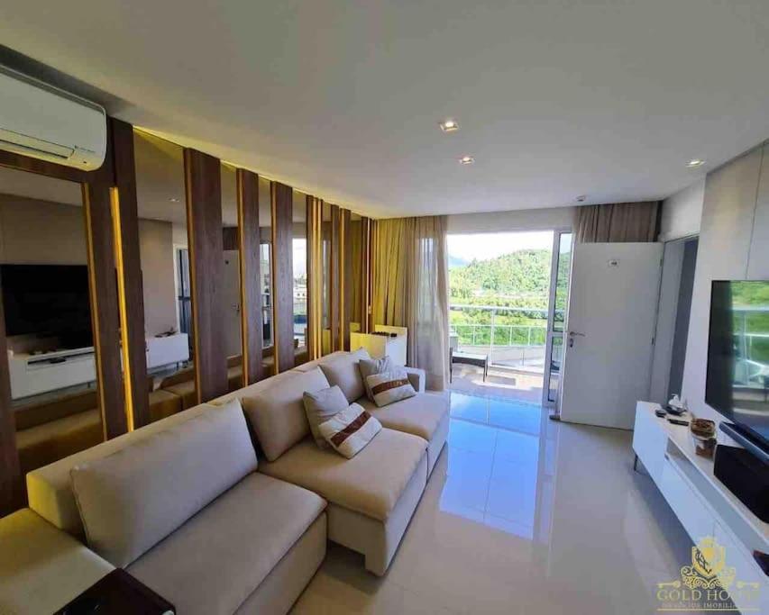 4 Suites, Piscina Exclusiva, Barra Sul, B.camboriu *